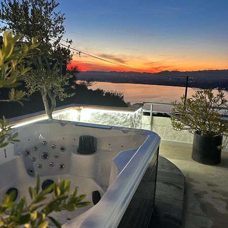 Appartement Duplex Rosas Avec Terrasse Magnifique Jacuzzi Vue Mer Esterno foto