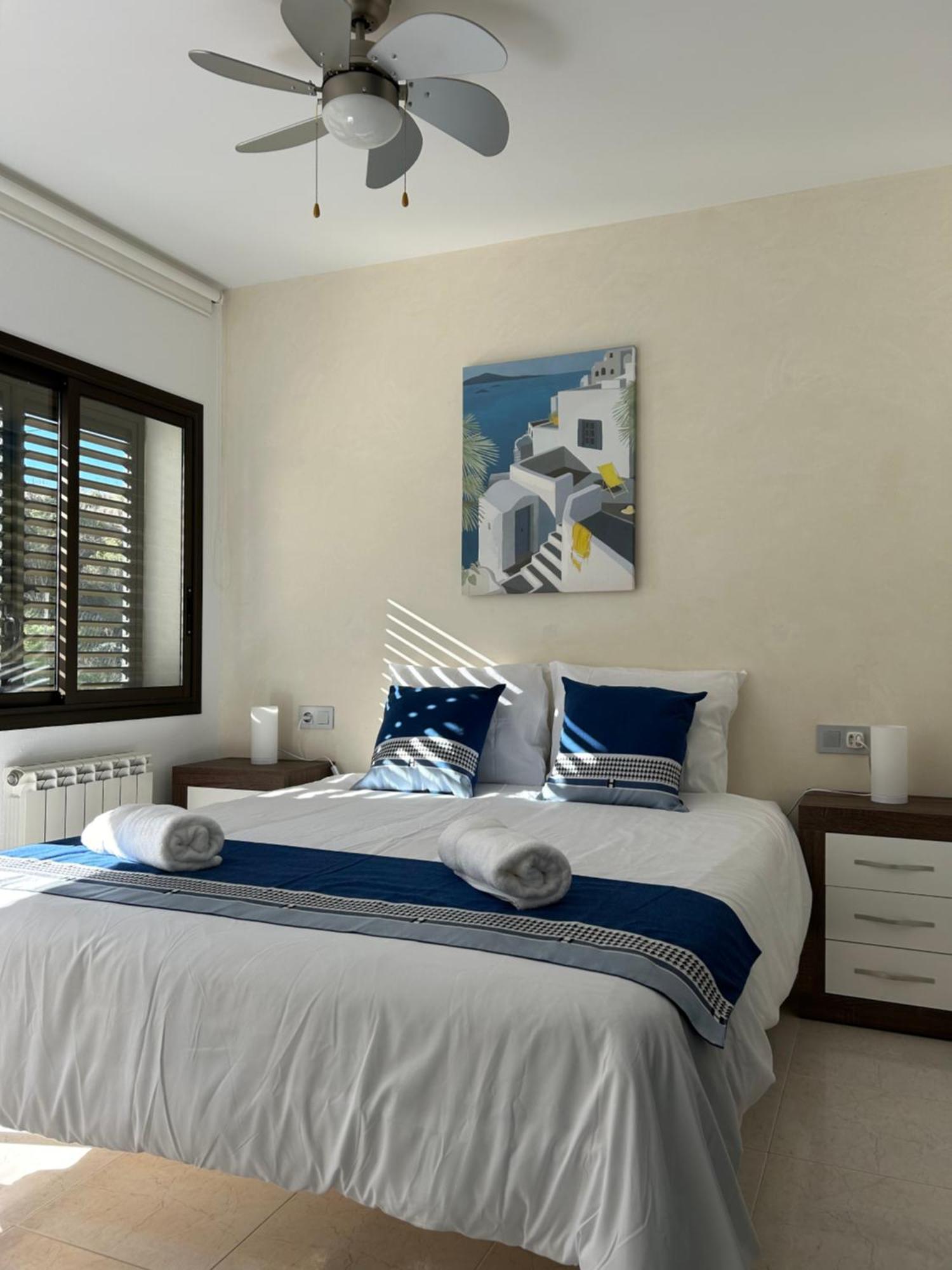 Appartement Duplex Rosas Avec Terrasse Magnifique Jacuzzi Vue Mer Esterno foto