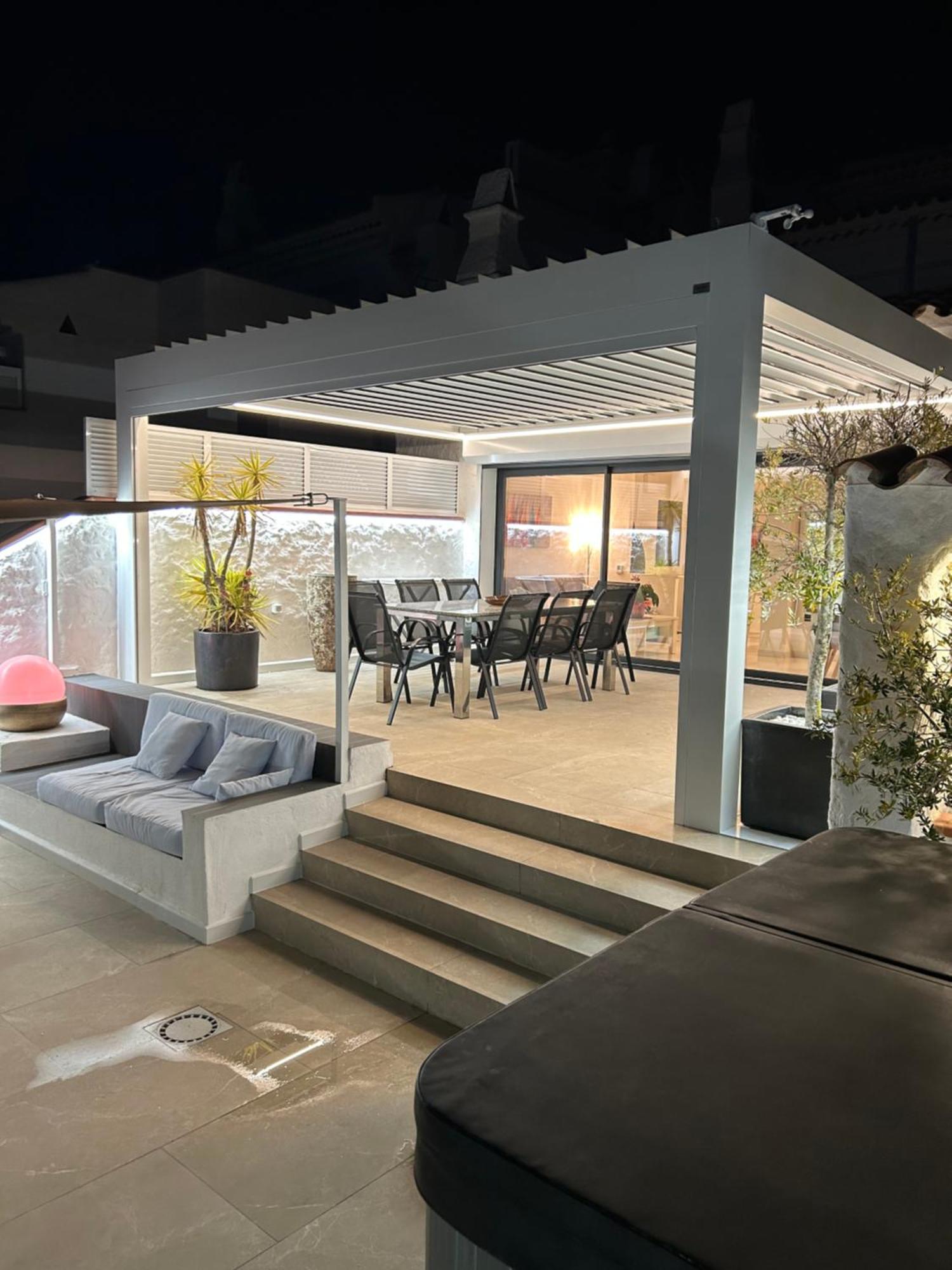 Appartement Duplex Rosas Avec Terrasse Magnifique Jacuzzi Vue Mer Esterno foto