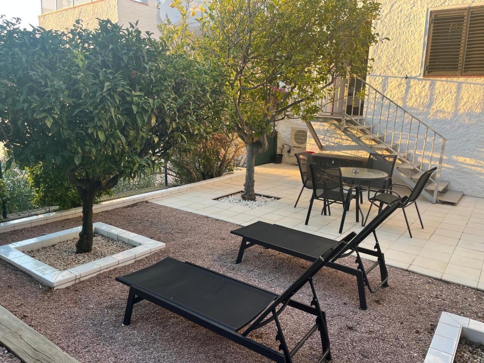 Appartement Duplex Rosas Avec Terrasse Magnifique Jacuzzi Vue Mer Esterno foto
