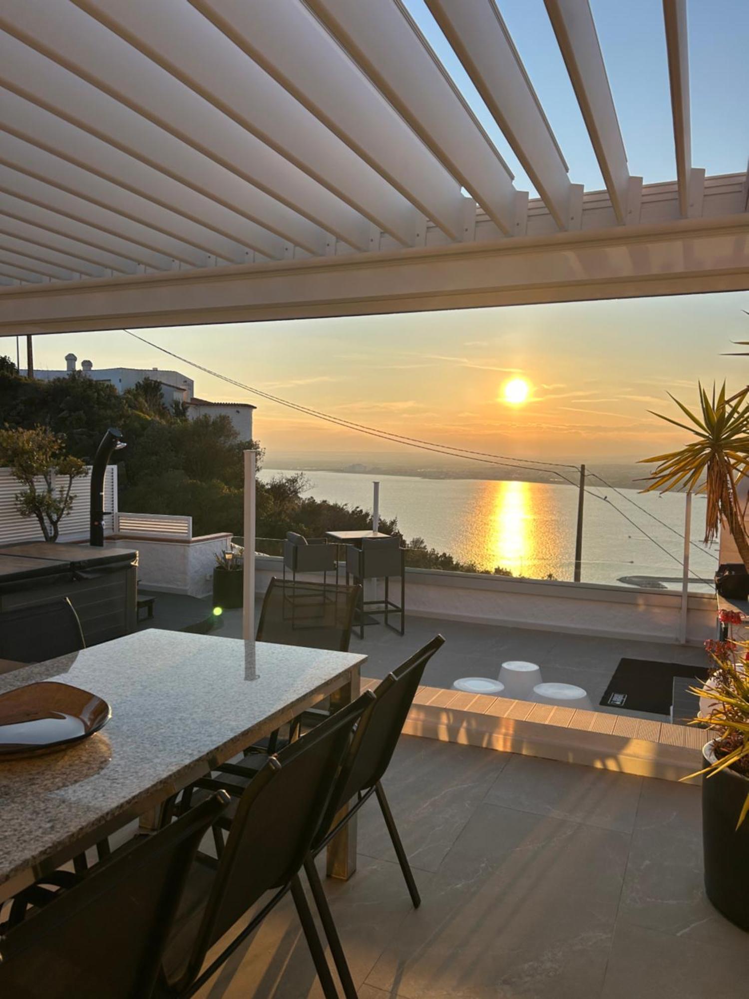 Appartement Duplex Rosas Avec Terrasse Magnifique Jacuzzi Vue Mer Esterno foto